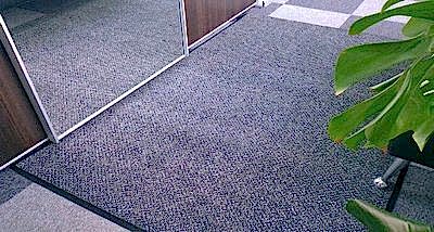 Грязезащитные коврики в офис в аренду